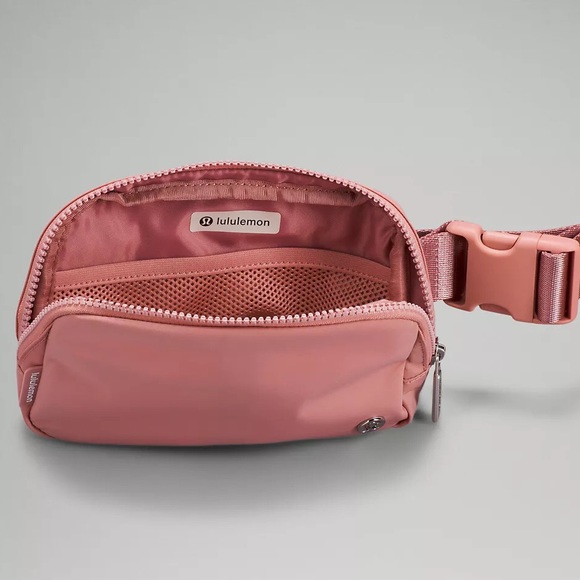 NWT [Lululemon] Everywhere Belt Bag in Pastel Pink 💖 - Picture 7 of 9